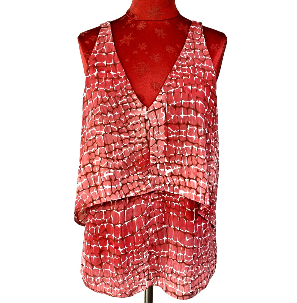 White House Black Market M Top Coral Red Pink White Sleeveless Blouse Open Back